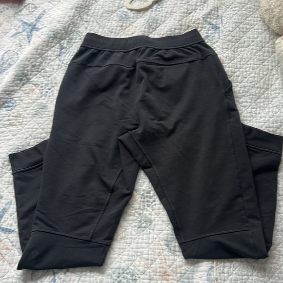 LULULEMON joggers!! In great condition and the perfect staple in every closet! - Picture 2 of 3